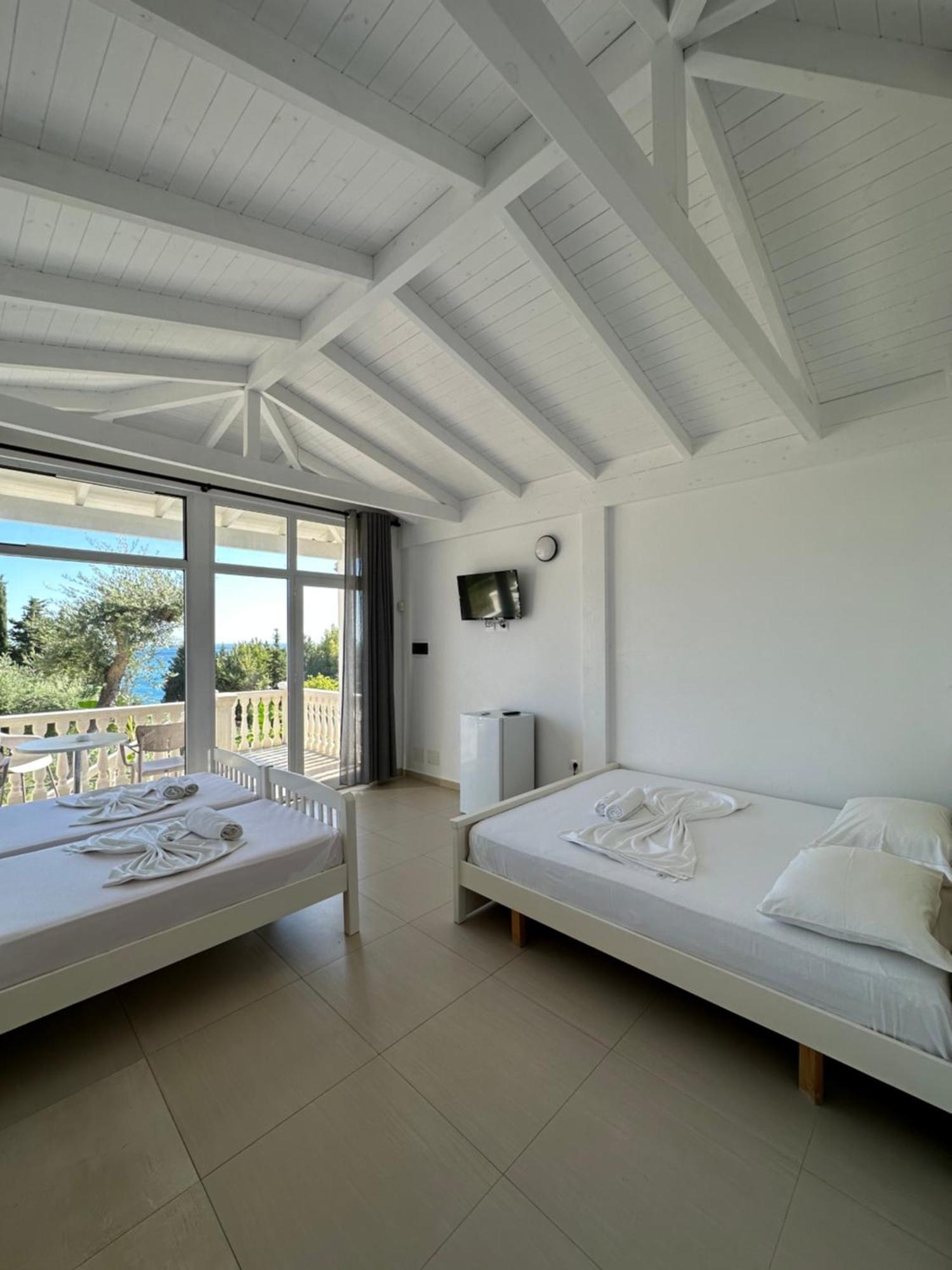 Essos Villas Dhërmi Екстериор снимка