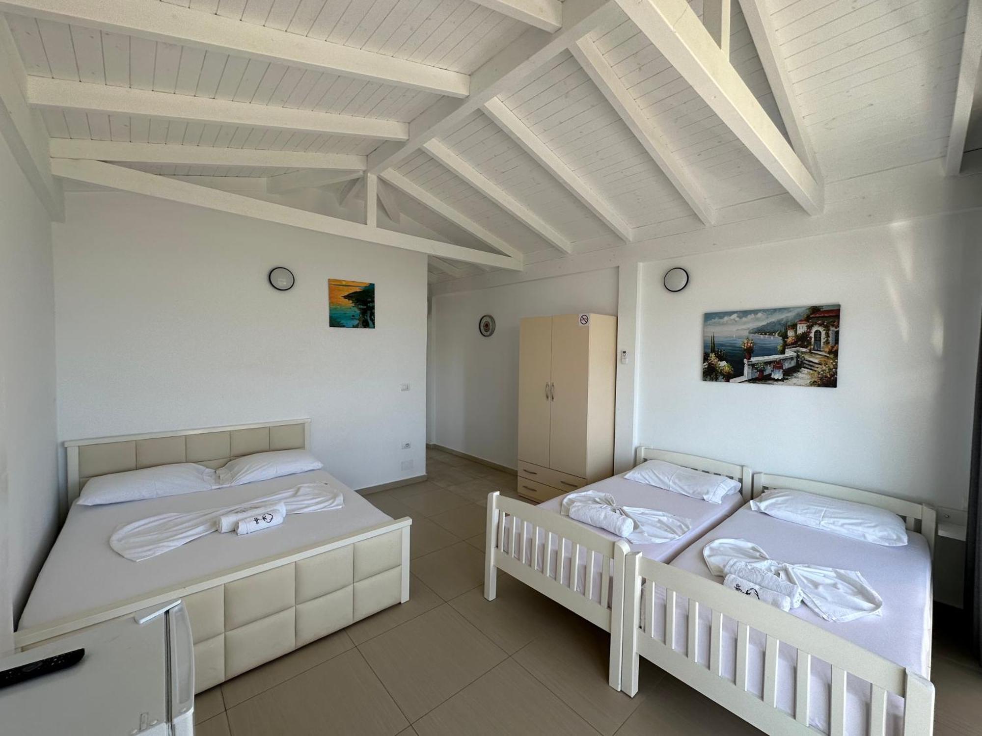 Essos Villas Dhërmi Екстериор снимка