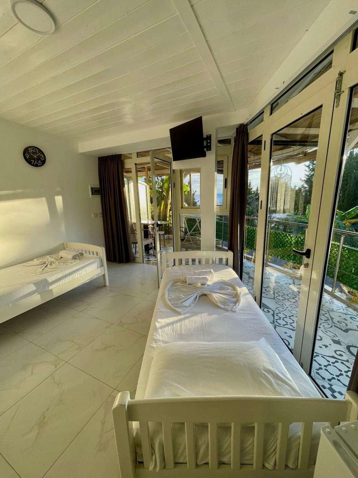 Essos Villas Dhërmi Екстериор снимка